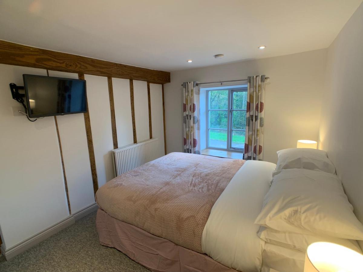 Swan House Tea Room And Bed & Breakfast Lydney Kültér fotó