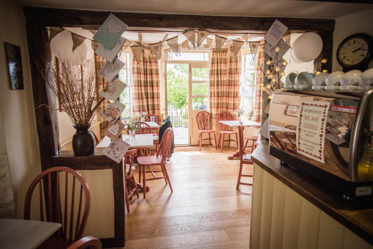 Swan House Tea Room And Bed & Breakfast Lydney Kültér fotó